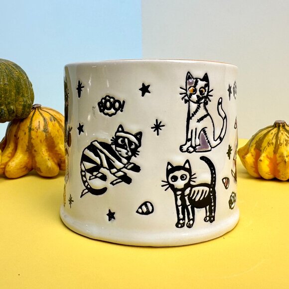 Halloween Black Cat Mug with Orange Handle – New - Picture 1 of 7